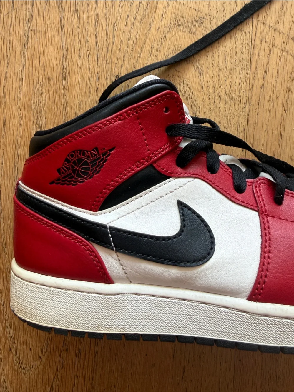 Jordan AJ 1 Mid - Nike Kids Red White and Black Mid-Top Sneakers